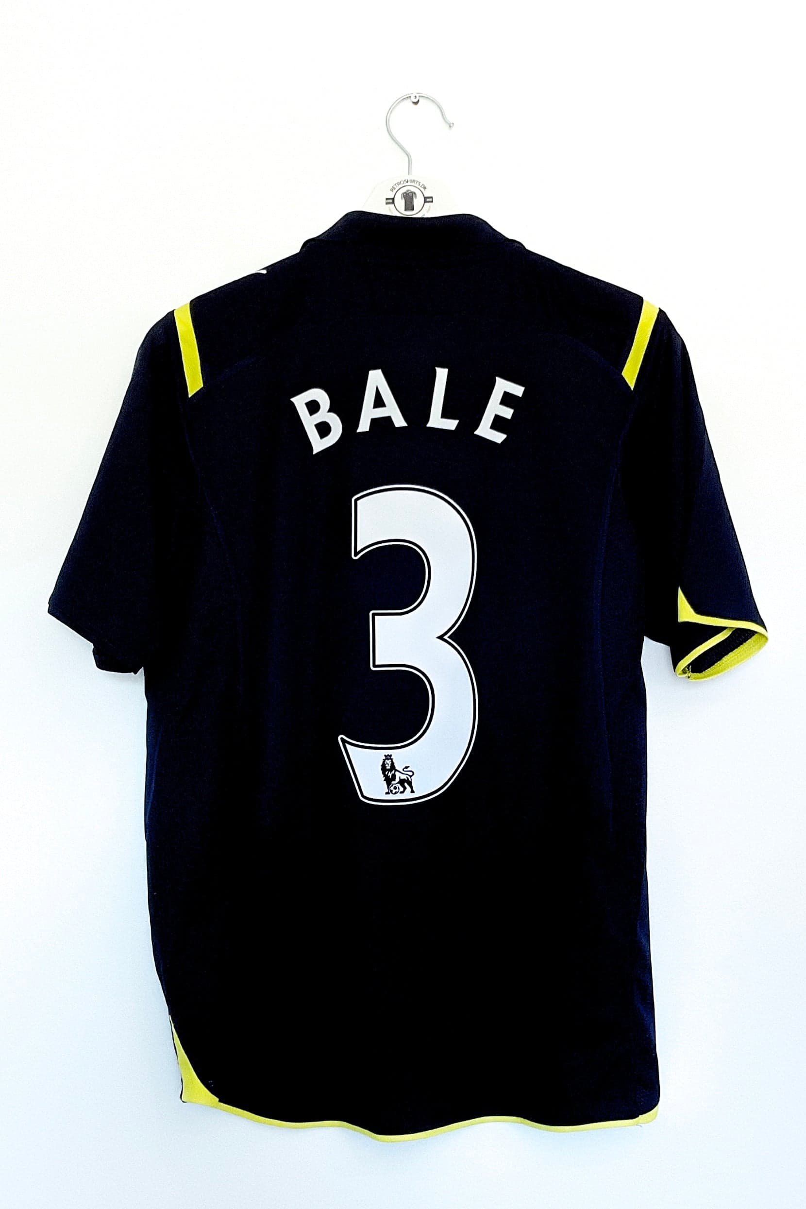 Tottenham 2009/2010 Udebane Bale 3